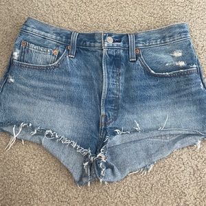Levi Denim High Wasted Short Shorts